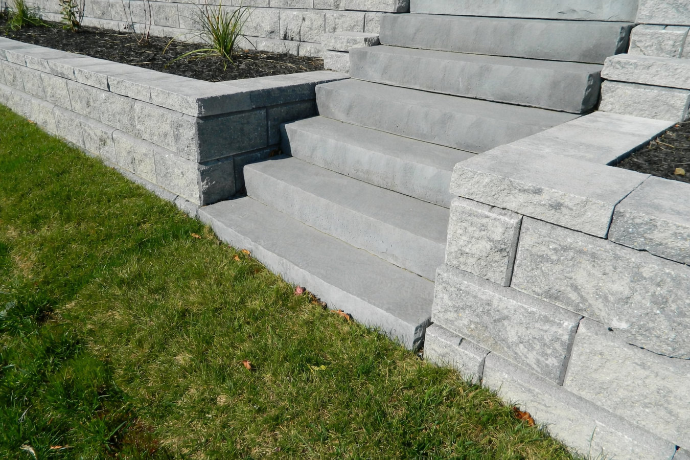 Concrete steps construction in Redlands, CA